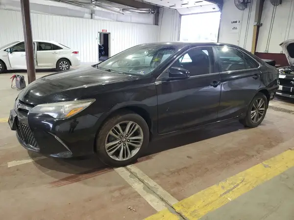 4T1BF1FK6HU421288 2017 TOYOTA CAMRY - Image 1