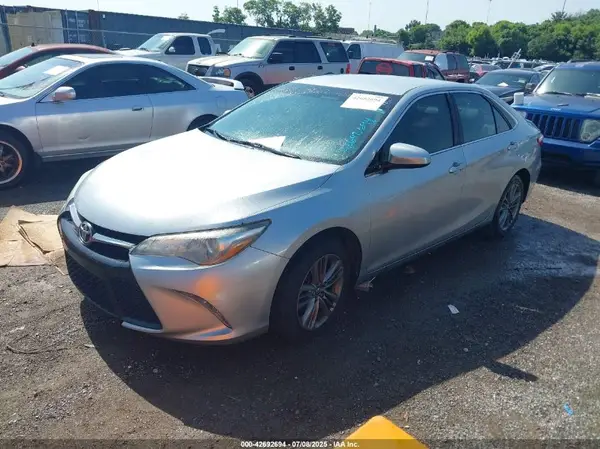 4T1BF1FK6HU422408 2017 TOYOTA CAMRY - Image 2