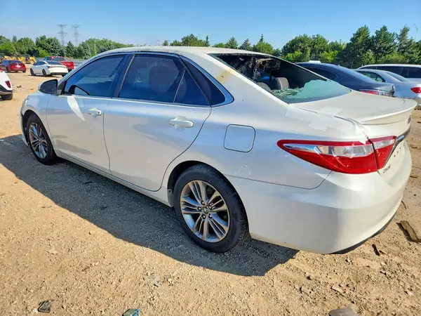 4T1BF1FK6HU422912 2017 TOYOTA CAMRY - Image 2