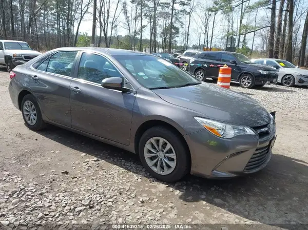 4T1BF1FK6HU424501 2017 TOYOTA CAMRY - Image 1
