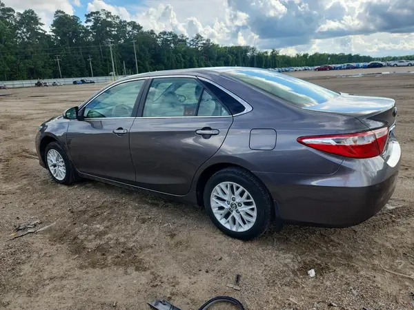 4T1BF1FK6HU424658 2017 TOYOTA CAMRY - Image 2