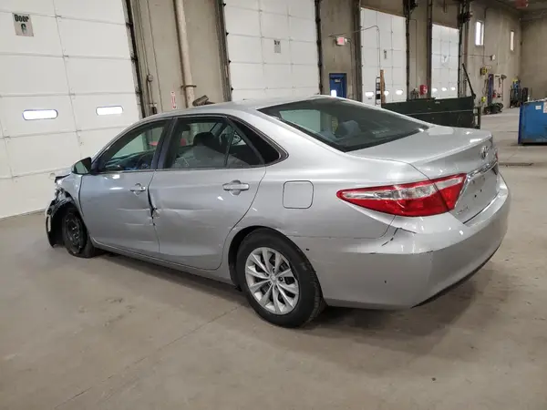 4T1BF1FK6HU426183 2017 TOYOTA CAMRY - Image 2