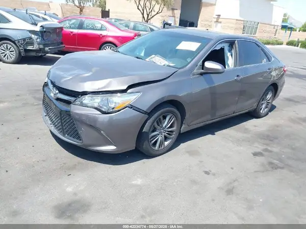 4T1BF1FK6HU428192 2017 TOYOTA CAMRY - Image 2