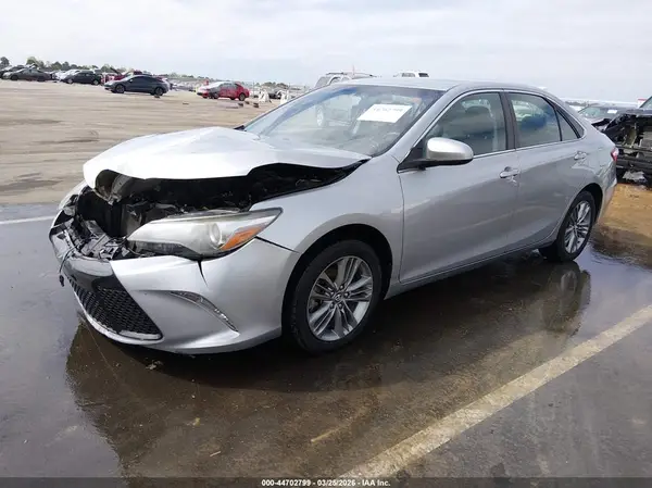 4T1BF1FK6HU428273 2017 TOYOTA CAMRY - Image 2