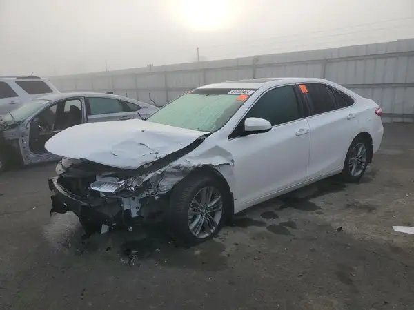 4T1BF1FK6HU428371 2017 TOYOTA CAMRY - Image 1