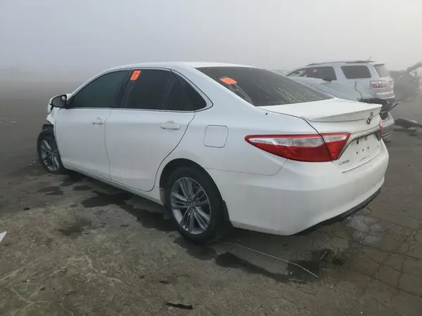 4T1BF1FK6HU428371 2017 TOYOTA CAMRY - Image 2