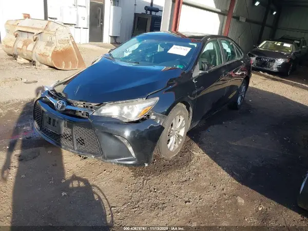 4T1BF1FK6HU431660 2017 TOYOTA CAMRY - Image 2