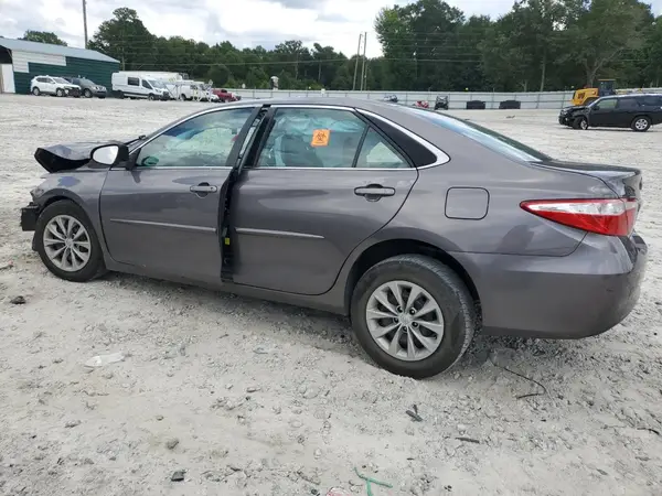 4T1BF1FK6HU431691 2017 TOYOTA CAMRY - Image 2