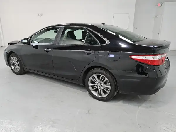 4T1BF1FK6HU432095 2017 TOYOTA CAMRY - Image 2