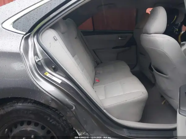 4T1BF1FK6HU433800 2017 TOYOTA CAMRY - Image 8