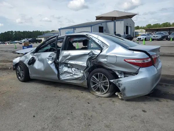 4T1BF1FK6HU435465 2017 TOYOTA CAMRY - Image 2