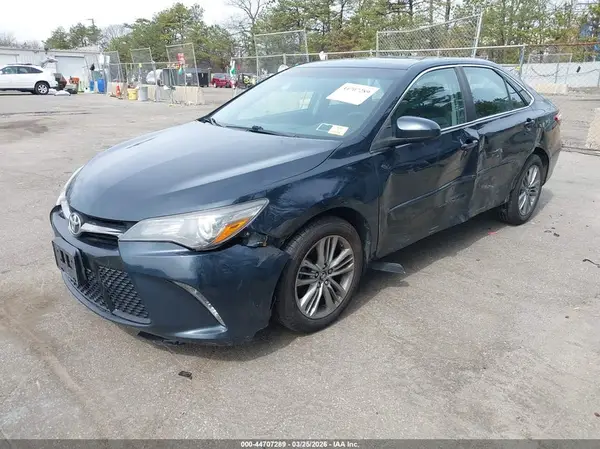 4T1BF1FK6HU437880 2017 TOYOTA CAMRY - Image 2
