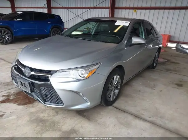 4T1BF1FK6HU441279 2017 TOYOTA CAMRY - Image 2