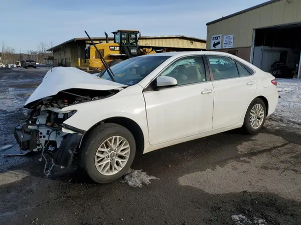 4T1BF1FK6HU441525 2017 TOYOTA CAMRY - Image 1