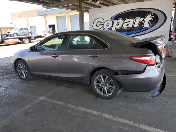 4T1BF1FK6HU446630 2017 TOYOTA CAMRY - Image 2