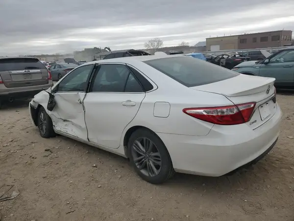 4T1BF1FK6HU453822 2017 TOYOTA CAMRY - Image 2
