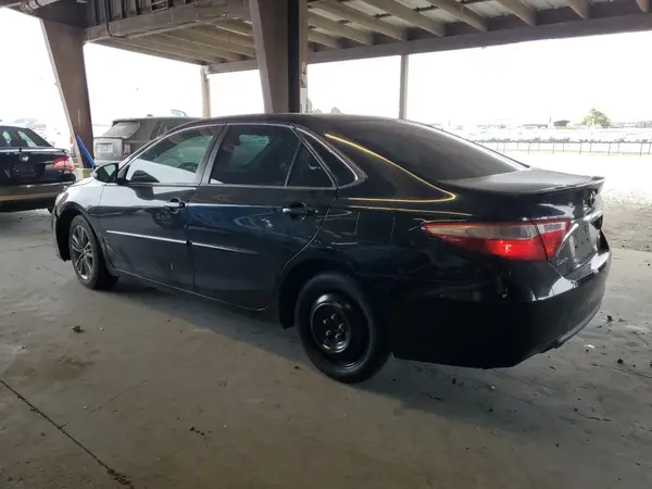 4T1BF1FK6HU614542 2017 TOYOTA CAMRY - Image 2