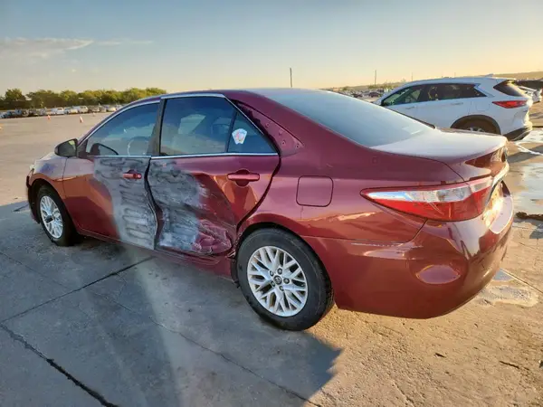4T1BF1FK6HU616503 2017 TOYOTA CAMRY - Image 2