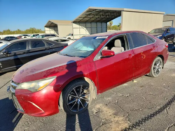4T1BF1FK6HU616937 2017 TOYOTA CAMRY - Image 1