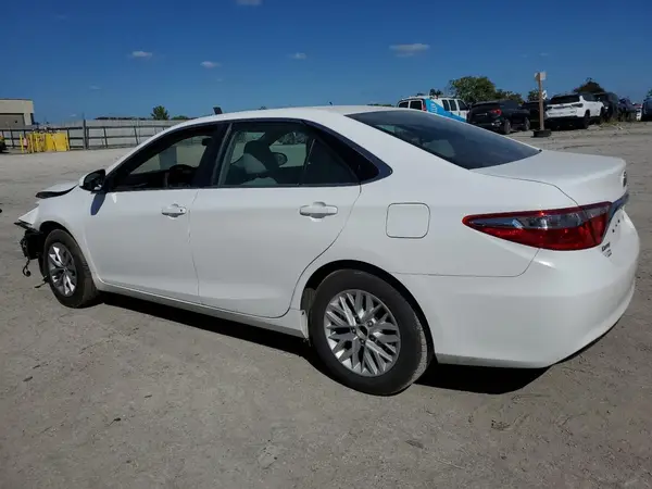 4T1BF1FK6HU617408 2017 TOYOTA CAMRY - Image 2