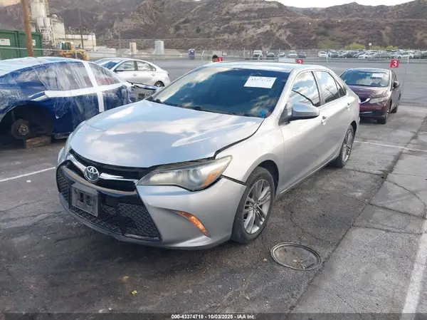 4T1BF1FK6HU618977 2017 TOYOTA CAMRY - Image 2
