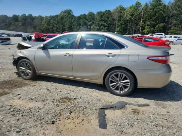 4T1BF1FK6HU619210 2017 TOYOTA CAMRY - Image 2