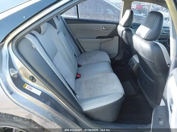 4T1BF1FK6HU620390 2017 TOYOTA CAMRY - Image 8