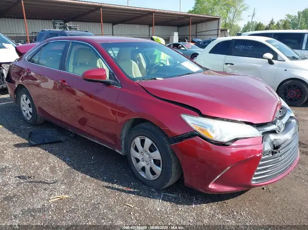 4T1BF1FK6HU620633 2017 TOYOTA CAMRY - Image 1