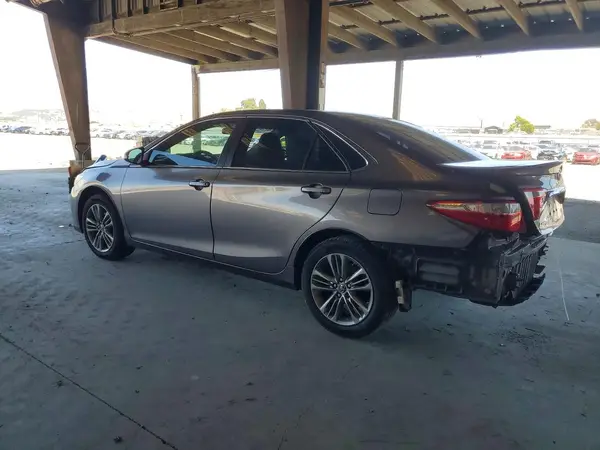 4T1BF1FK6HU625329 2017 TOYOTA CAMRY - Image 2