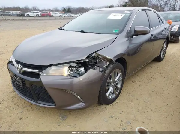 4T1BF1FK6HU628019 2017 TOYOTA CAMRY - Image 2