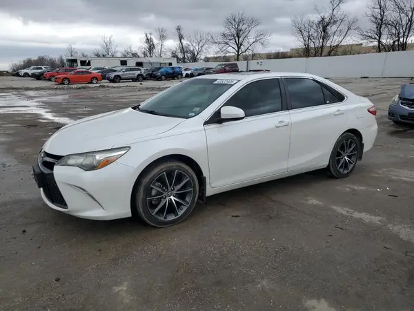 4T1BF1FK6HU629333 2017 TOYOTA CAMRY - Image 1