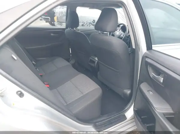 4T1BF1FK6HU630935 2017 TOYOTA CAMRY - Image 8