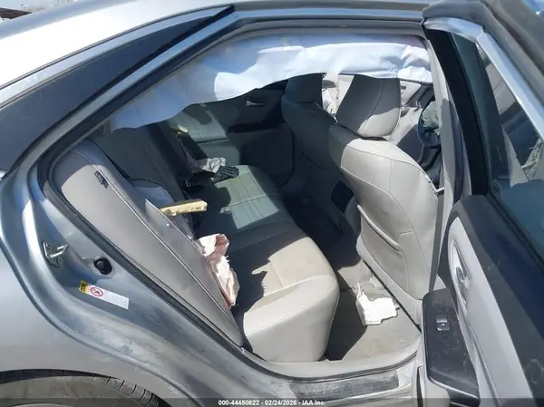 4T1BF1FK6HU634807 2017 TOYOTA CAMRY - Image 8