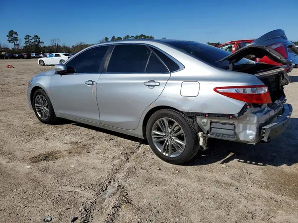 4T1BF1FK6HU637187 2017 TOYOTA CAMRY - Image 2