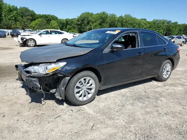 4T1BF1FK6HU640090 2017 TOYOTA CAMRY - Image 1