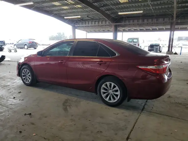 4T1BF1FK6HU642647 2017 TOYOTA CAMRY - Image 2