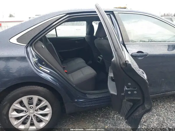 4T1BF1FK6HU644561 2017 TOYOTA CAMRY - Image 8