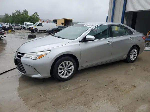 4T1BF1FK6HU648495 2017 TOYOTA CAMRY - Image 1