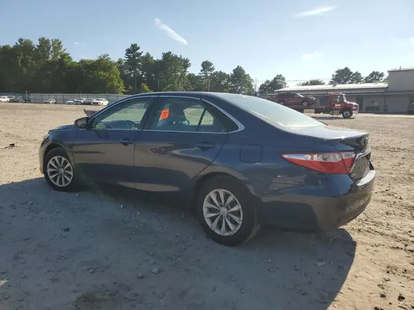 4T1BF1FK6HU649114 2017 TOYOTA CAMRY - Image 2