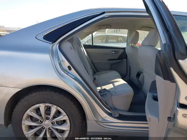 4T1BF1FK6HU649730 2017 TOYOTA CAMRY - Image 8