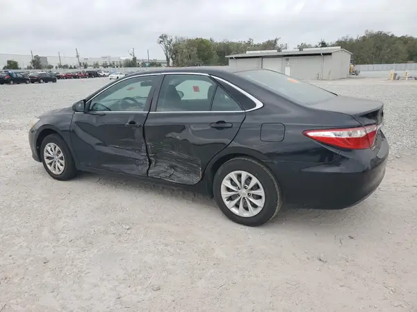 4T1BF1FK6HU650571 2017 TOYOTA CAMRY - Image 2