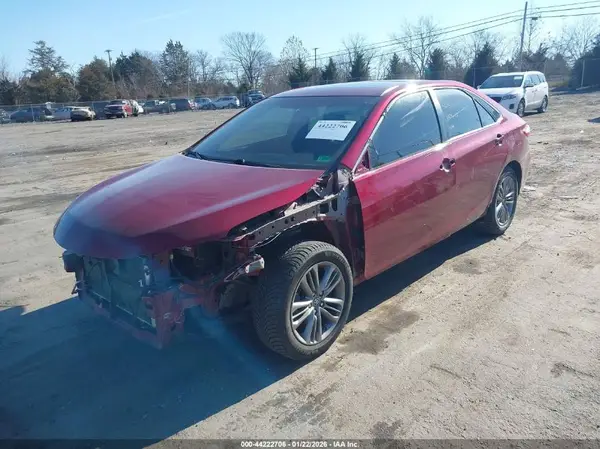4T1BF1FK6HU650702 2017 TOYOTA CAMRY - Image 2