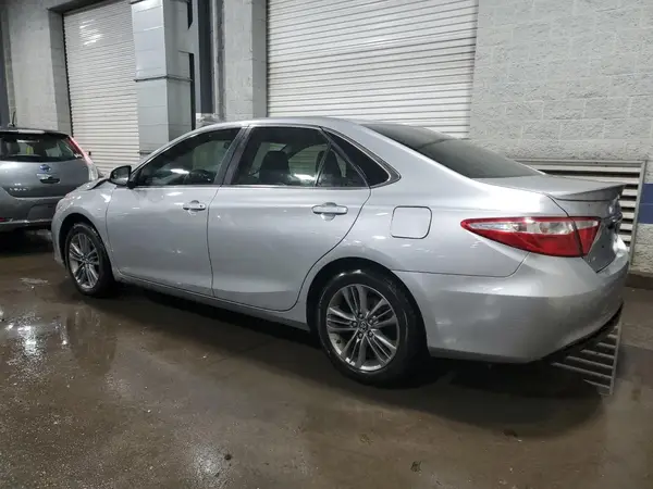4T1BF1FK6HU654684 2017 TOYOTA CAMRY - Image 2