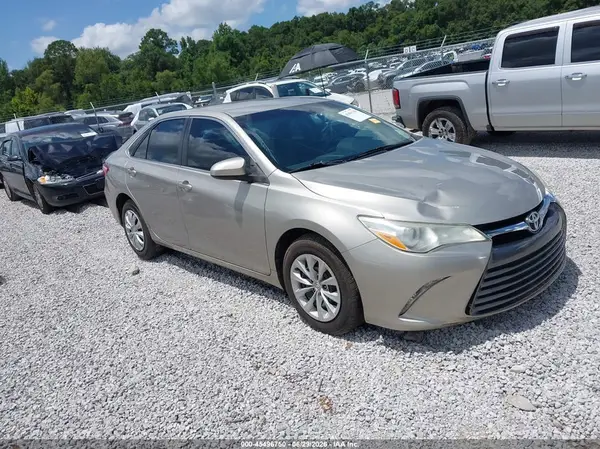 4T1BF1FK6HU655415 2017 TOYOTA CAMRY - Image 1