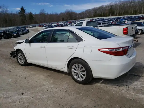 4T1BF1FK6HU658153 2017 TOYOTA CAMRY - Image 2