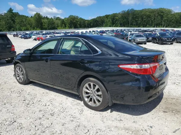 4T1BF1FK6HU658864 2017 TOYOTA CAMRY - Image 2
