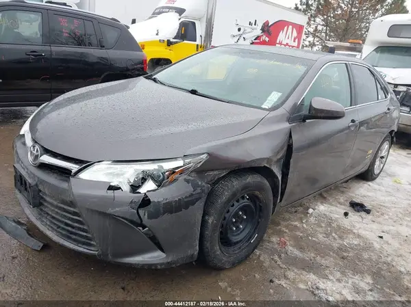 4T1BF1FK6HU659156 2017 TOYOTA CAMRY - Image 2