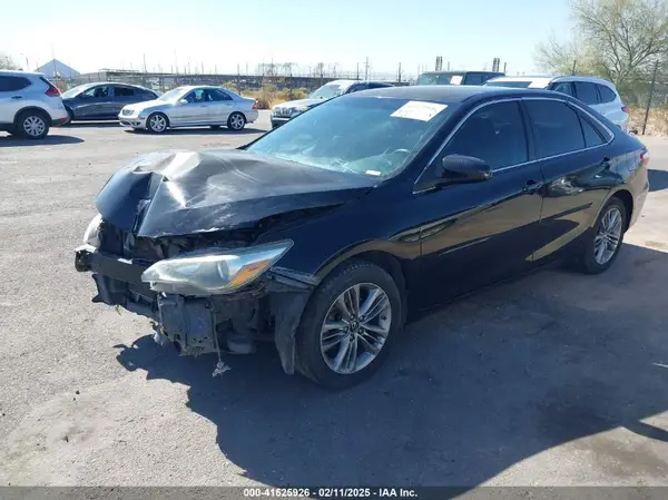 4T1BF1FK6HU661604 2017 TOYOTA CAMRY - Image 2