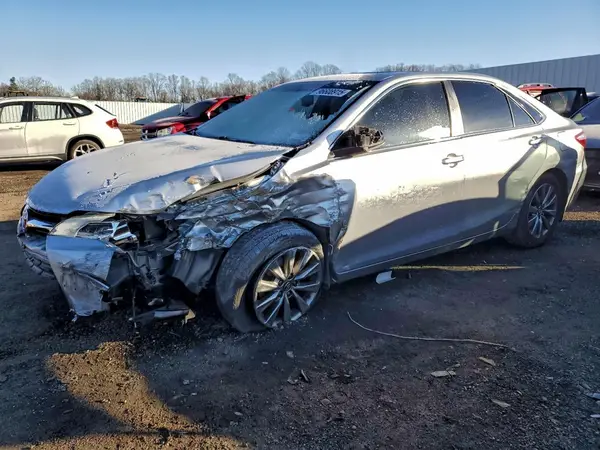 4T1BF1FK6HU662915 2017 TOYOTA CAMRY - Image 1