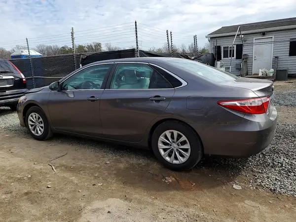 4T1BF1FK6HU663272 2017 TOYOTA CAMRY - Image 2